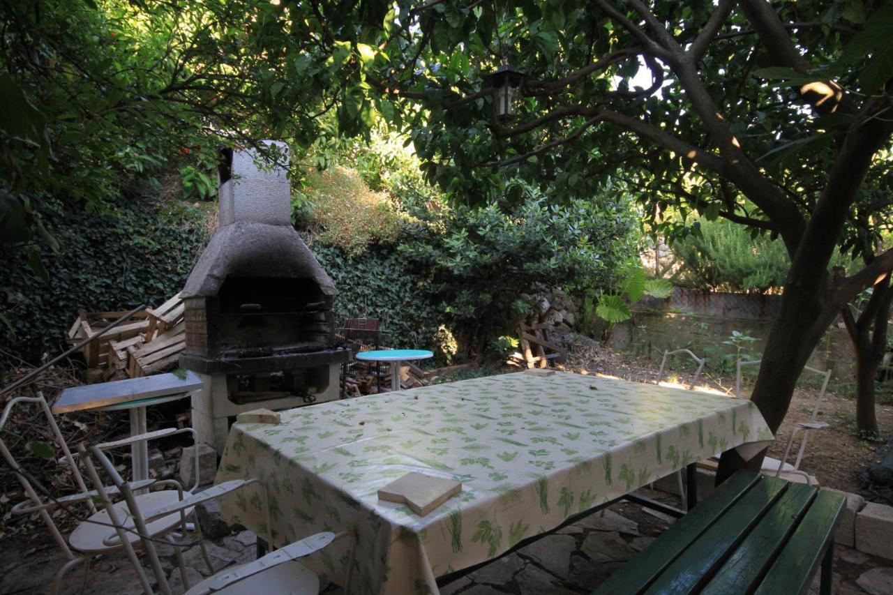 Apartments By The Sea Podgora, Makarska - 6596 外观 照片