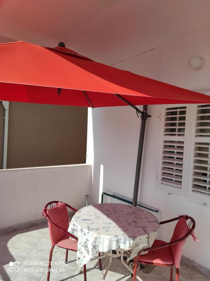 Apartments By The Sea Podgora, Makarska - 6596 外观 照片